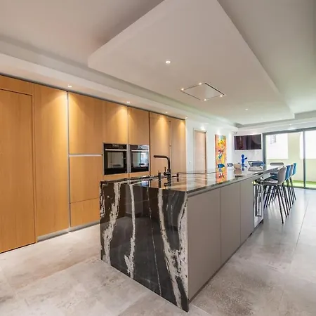 Johan T6 サント・マキシム