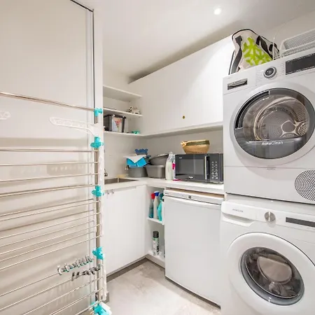 Johan T6 アパート サント・マキシム